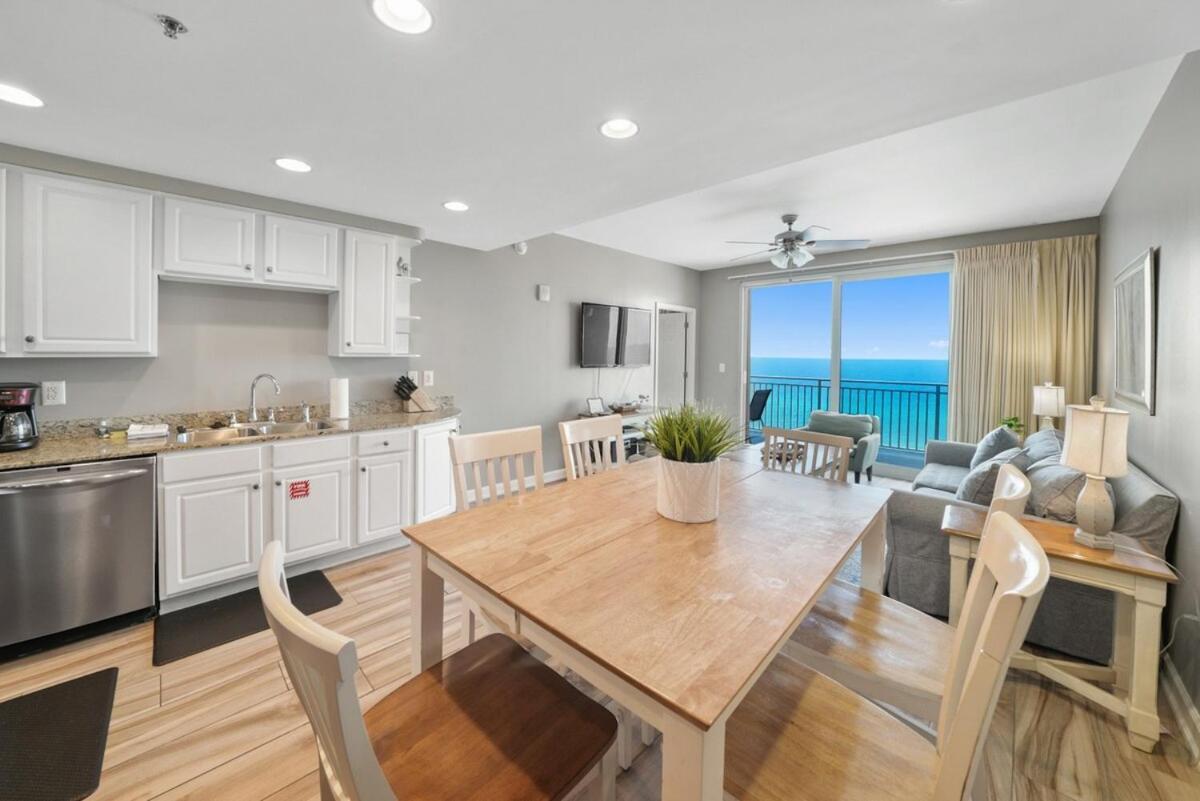 Splash 702w Apartment *
